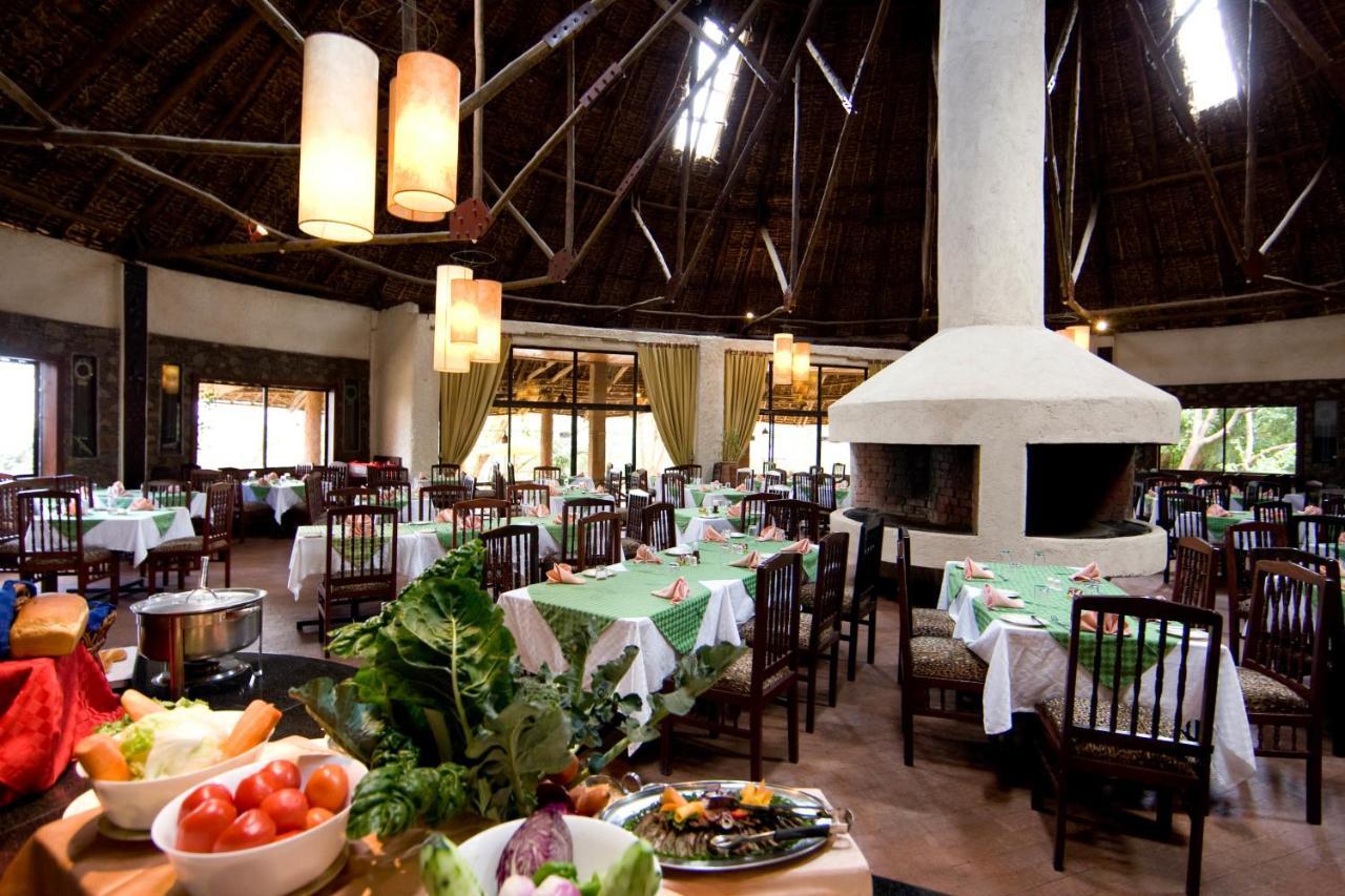 Masai Mara Sopa Lodge Ololaimutiek Exteriör bild