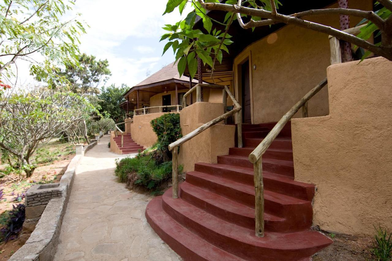 Masai Mara Sopa Lodge Ololaimutiek Exteriör bild