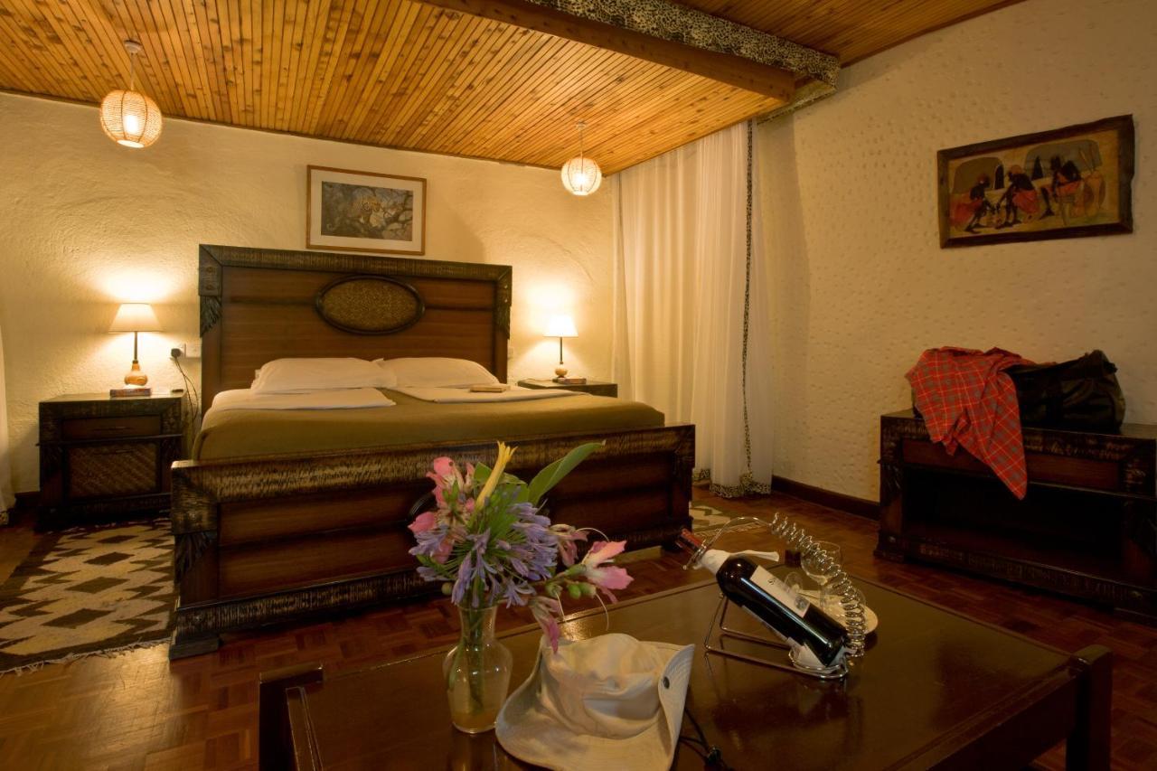 Masai Mara Sopa Lodge Ololaimutiek Exteriör bild