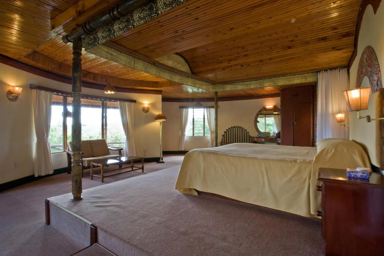 Masai Mara Sopa Lodge Ololaimutiek Exteriör bild
