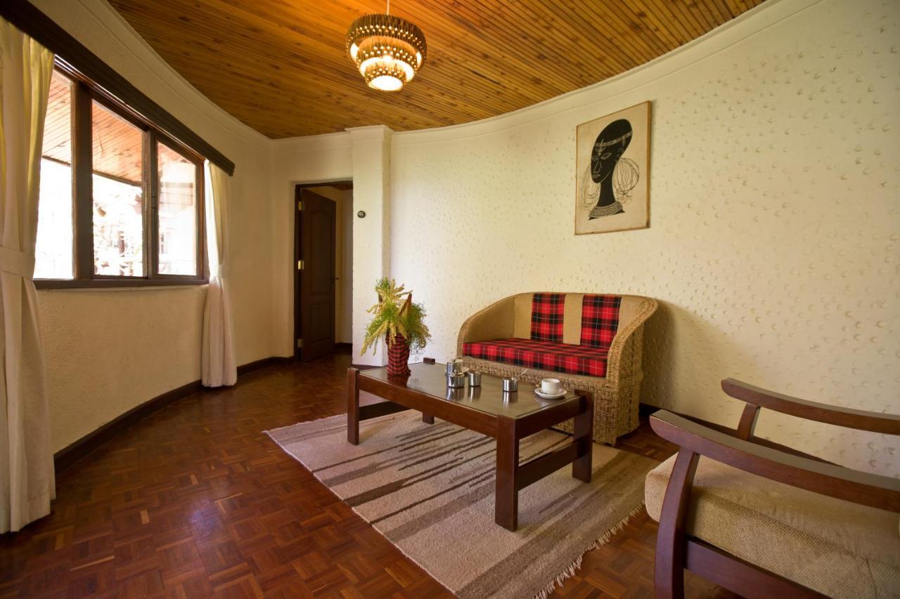 Masai Mara Sopa Lodge Ololaimutiek Exteriör bild